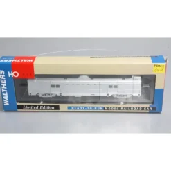 Walthers 932-9740 HO Scale Santa Fe El Capitan 73' Budd Baggage Car - Your Source for Gaming Essentials* Outlet